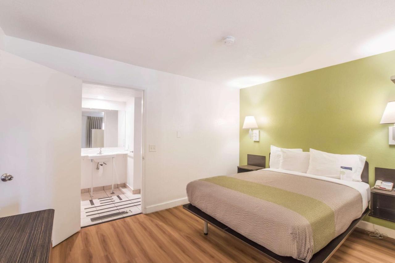 Motel 6 Хемет Экстерьер фото